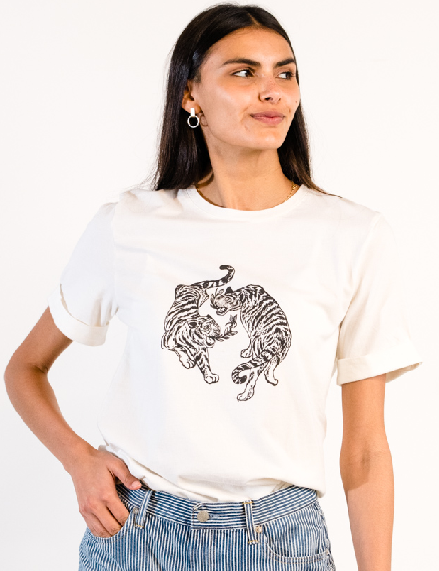 GloriaGraphicTee-White-ABLE-13_4e4bb4ae-8e6f-4cc8-95bf-450fc2947b16.png