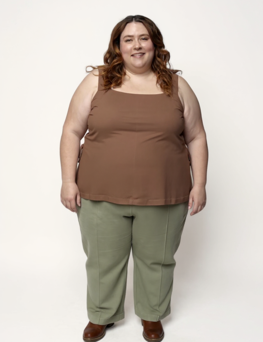 Model002_Front_01_neutrals_18_front.png