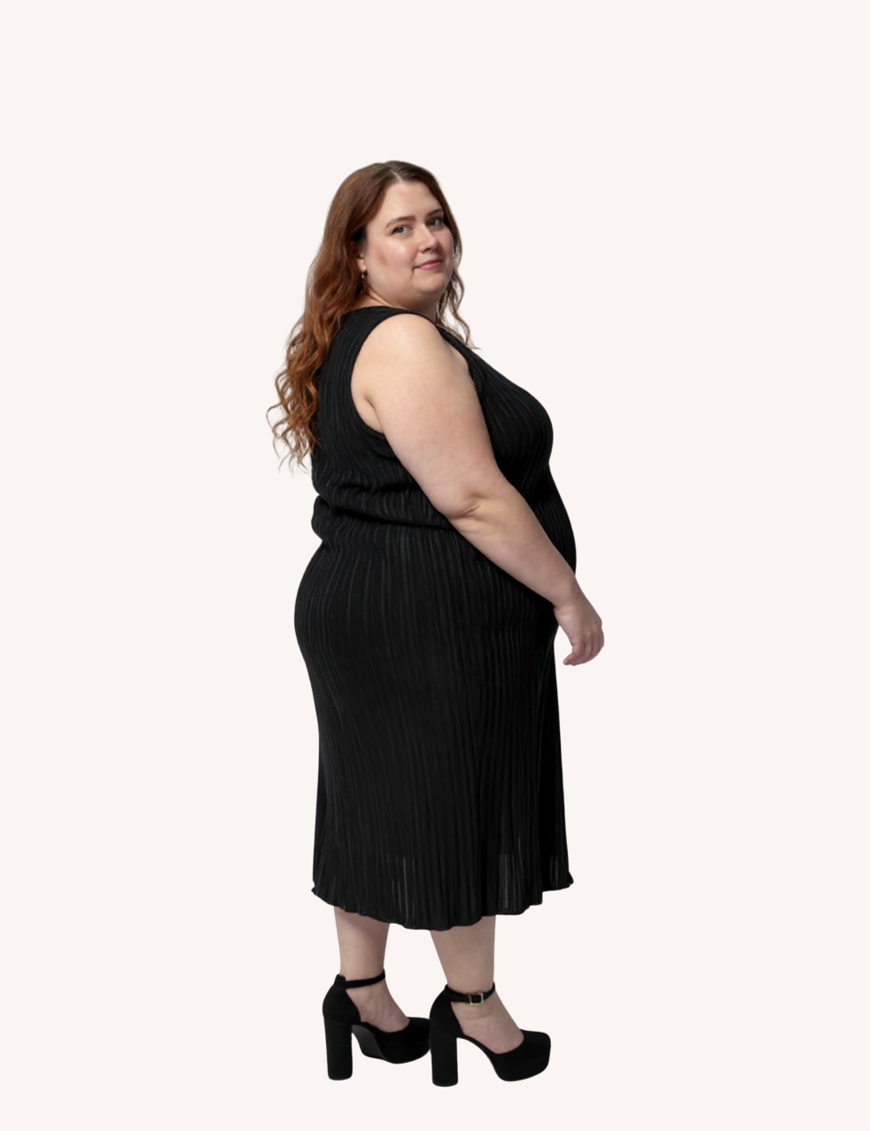 Model002_Right_01_outfit_09_front_cropped.png