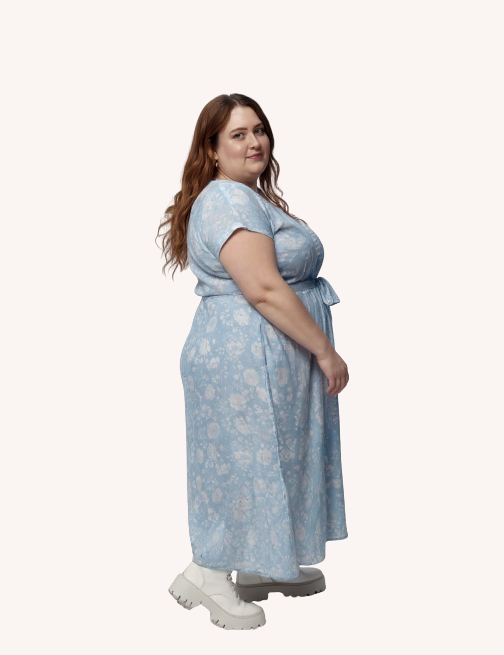 Model002_Right_01_the_blues_16_front_cropped.png