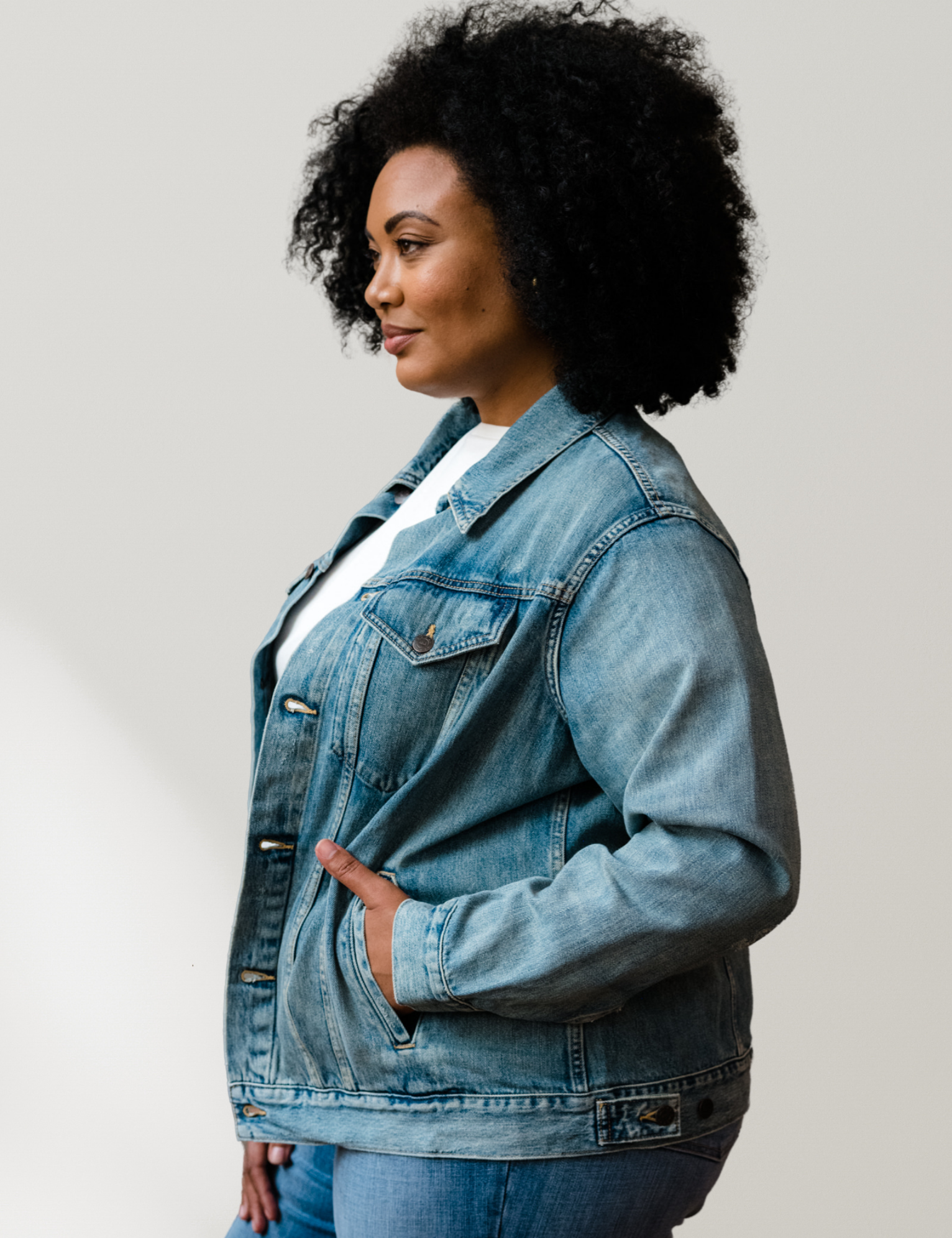 TheMerlyJacket-OriginalWash-ABLE-11_180353d3-8745-4d0b-ba9a-dfe4e5fa8da6.png