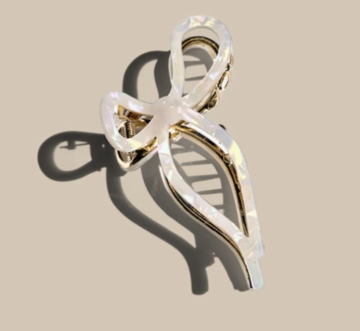 whitebowclip.png